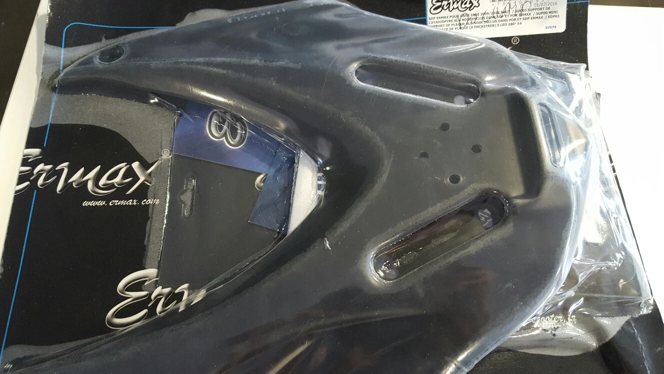 ERMAX SUPPORT DE PLAQUE GSX-R 1000 BRUT 2009-2015 1 ERMAX SUPPORT DE PLAQUE GSX-R 1000 BRUT 2009-2015